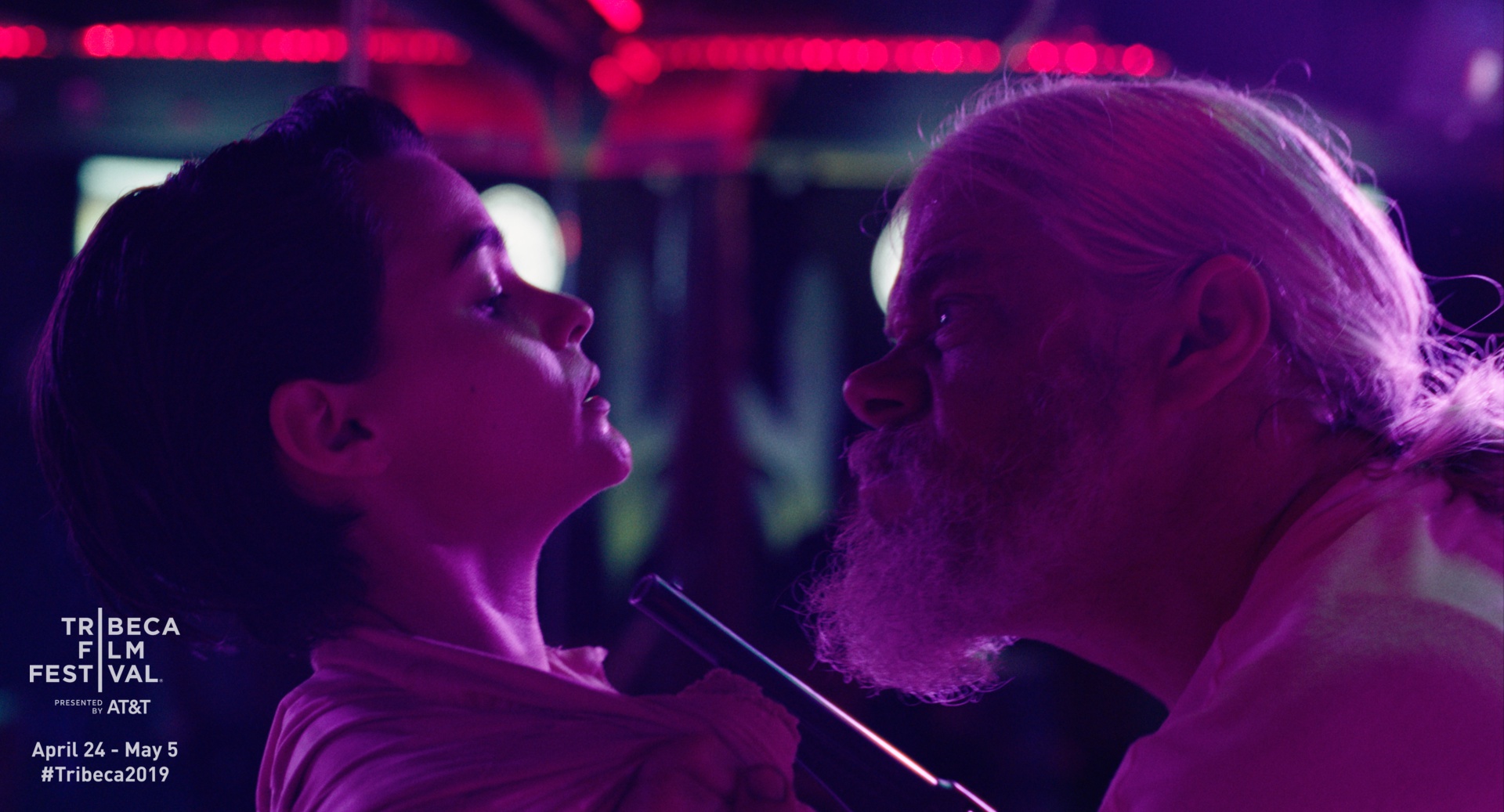 MOMSTER_STILL02_SM_FBIG_LR_BG